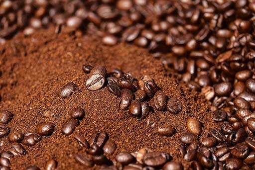 咖啡豆磨成粉